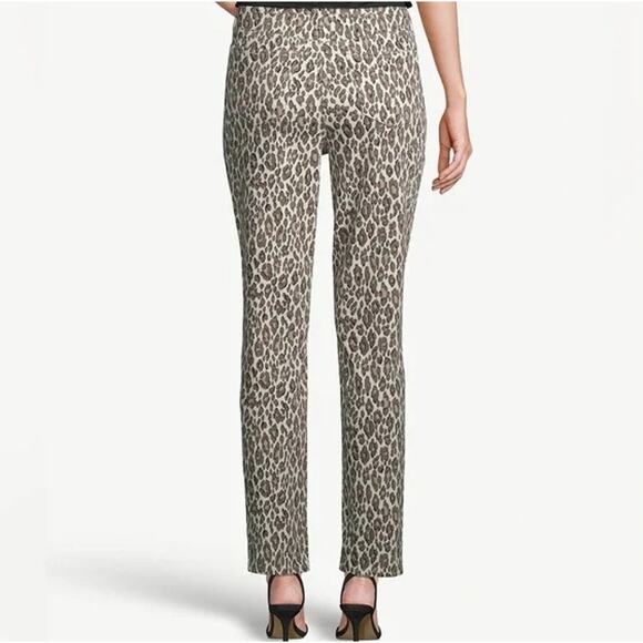 Chico’s So Slimming Girlfriend Cheetah Print Slim Leg Ankle Jeans Brown Size 14R - Picture 2 of 10